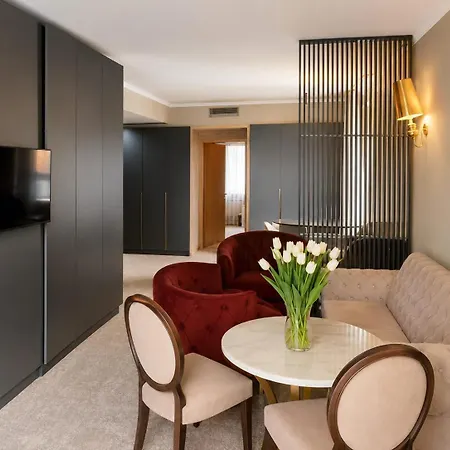 Hotel Carpathia-3